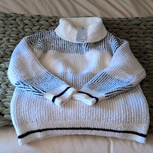 Barefoot dreams turtleneck sweater brand new black and white size small